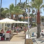 Apartment 1 Bedroom Beachfront At Torecilla