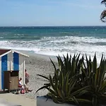 1 Bedroom Beachfront At Torecilla Apartment