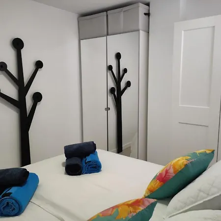 1 Bedroom Beachfront At Torecilla Апартаменти