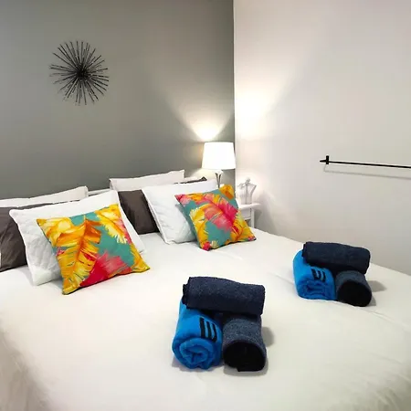 1 Bedroom Beachfront At Torecilla *