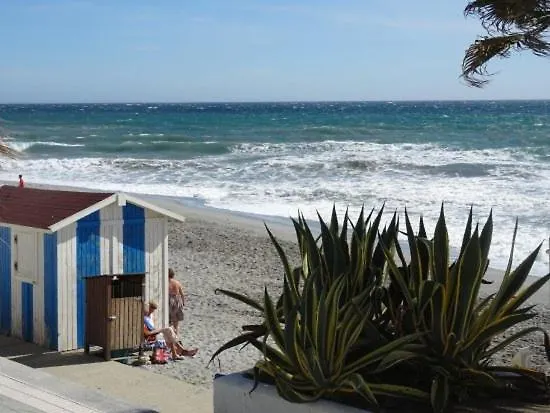 1 Bedroom Beachfront At Torecilla アパート